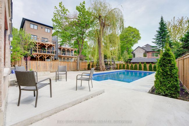 415 Sheppard Ave, House other with 7 bedrooms, 6 bathrooms and 6 parking in Pickering ON | Image 47