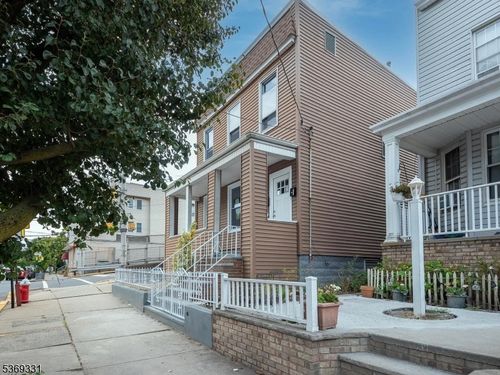 217 Prospect Ave, Bayonne, NJ, 07002-4719 | Card Image