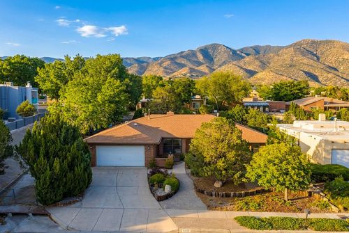 4112 Blue Ridge Pl Ne, Albuquerque, NM, 87111-4167 | Card Image