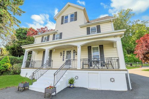 7 Rosetown Rd, Tomkins Cove, NY, 10986-1215 | Card Image