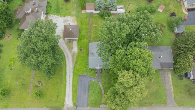1109 E 6 Th St, House other with 3 bedrooms, 1 bathrooms and null parking in Fowler IN | Image 24