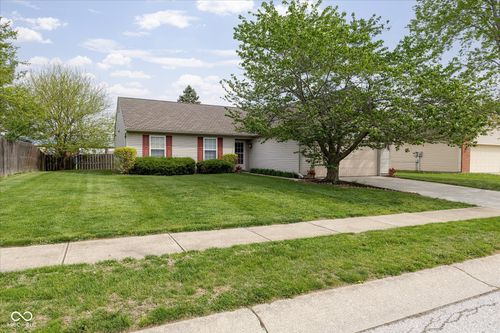 1226 Meadowood Dr, Danville, IN, 46122-1554 | Card Image