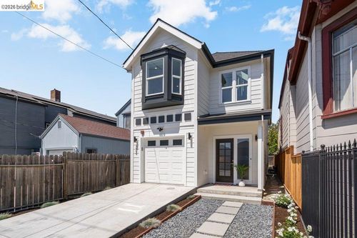 732 26th St, Oakland, CA, 94612 | Card Image