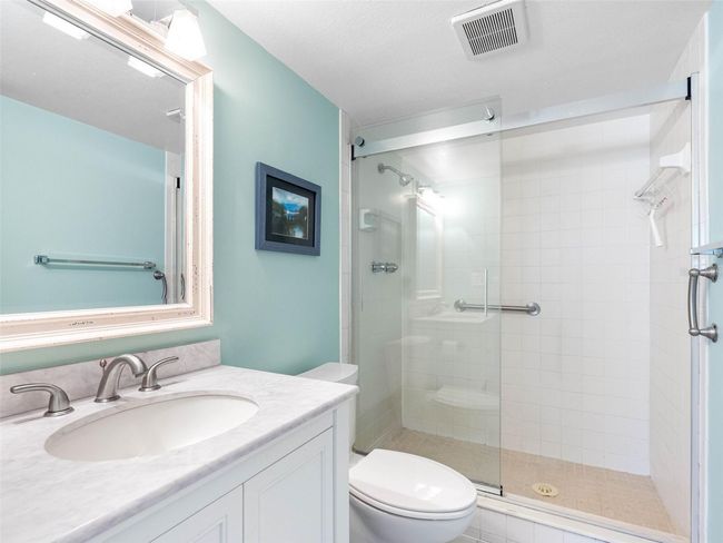 APT-108 - 3210 Gulf Blvd, Condo with 2 bedrooms, 2 bathrooms and null parking in Belleair Beach FL | Image 27