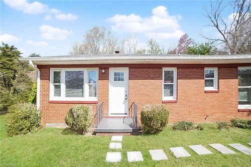 201 Cecil Dr, Winston Salem, NC, 27105-1807 | Card Image