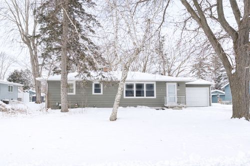 1232 17th St Sw, Willmar, MN, 56201-2844 | Card Image