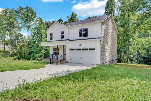 2489 Whispering Oaks Ln, Cookeville, TN, 38501-2512 | Card Image