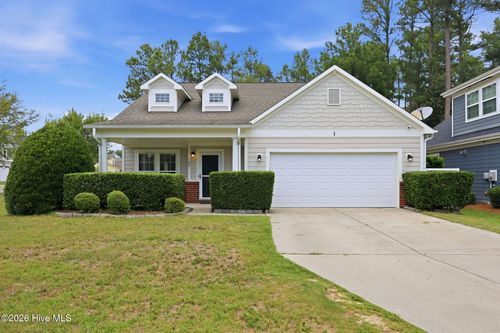 105 Moultrie Ln, Aberdeen, NC, 28315-7057 | Card Image