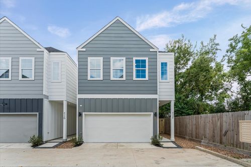 f-412 Neyland St, Houston, TX, 77022-4664 | Card Image