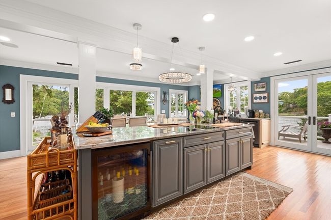 UNIT-3 - 1 Deer Island St, Condo with 2 bedrooms, 3 bathrooms and 2 parking in Amesbury MA | Image 17