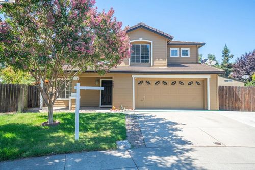 7009 Sawgrass Ct, Riverbank, CA, 95367-3330 | Card Image