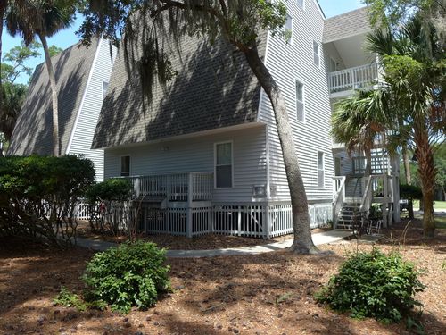 258 Driftwood Ln, Edisto Island, SC, 29438-3625 | Card Image