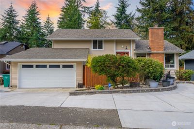 32407 6th Avenue Sw, House other with 4 bedrooms, 1 bathrooms and 2 parking in Federal Way WA | Image 1