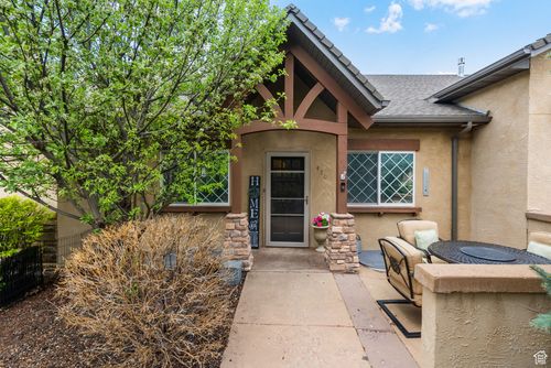 470 Linden Ln, Providence, UT, 84332-6708 | Card Image