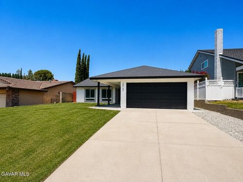 29147 Lotusgarden Dr, Santa Clarita, CA, 91387-1841 | Card Image