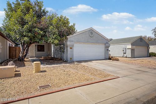2863 W Muriel Dr, Phoenix, AZ, 85053-1944 | Card Image