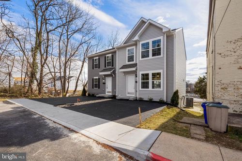 444 Carrolton Ave, HAGERSTOWN, MD, 21740-3703 | Card Image