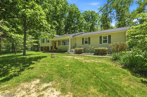 16203 Mock Road, Berlin Center, OH, 44401 | Card Image
