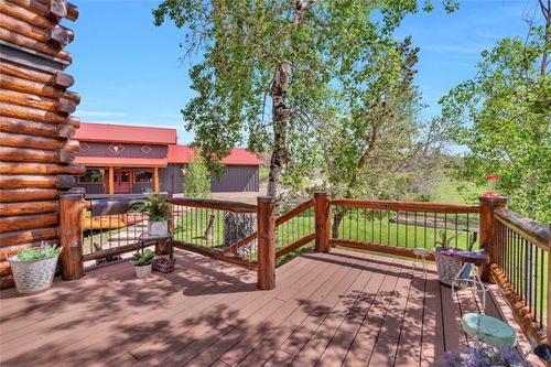 27055 Whitewood Dr E, Steamboat Springs, CO, 80487-9733 | Card Image
