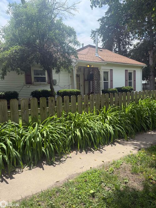 616 W Jackson S, Fairfield, IA, 52556 | Card Image
