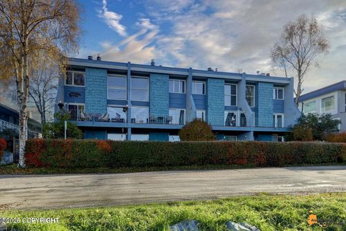 204-629 O St, Anchorage, AK, 99501-3270 | Card Image