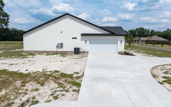 152 Sw Scott Pl, House other with 4 bedrooms, 2 bathrooms and 2 parking in LAKE CITY FL | Image 31