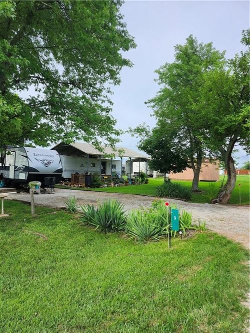 5 & 9 Linn Wood Lane, Linn Valley, KS, 66040 | Card Image