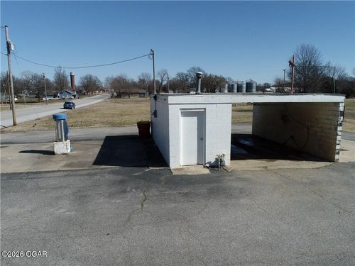508 W Main St, Weir, KS, 66781-4085 | Card Image