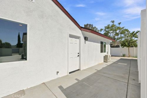 11919 Burton Street, North Hollywood, CA, 91605 | Card Image