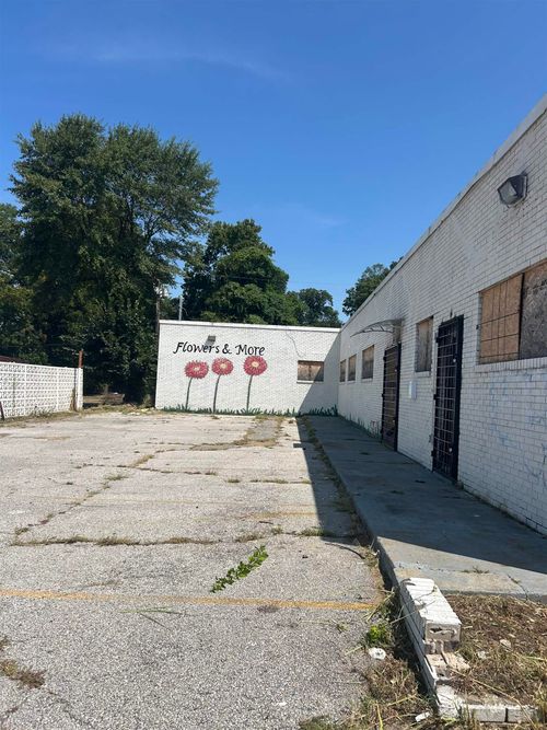 3120 Summer Ave, Memphis, TN, 38112 | Card Image