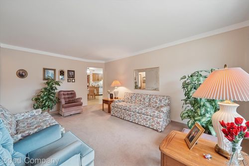 29659 Van Laan Dr, Warren, MI, 48092-4253 | Card Image