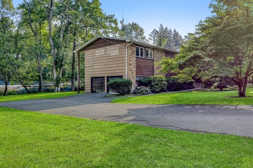 2 Olympia Ln, Monsey, NY, 10952-2828 | Card Image