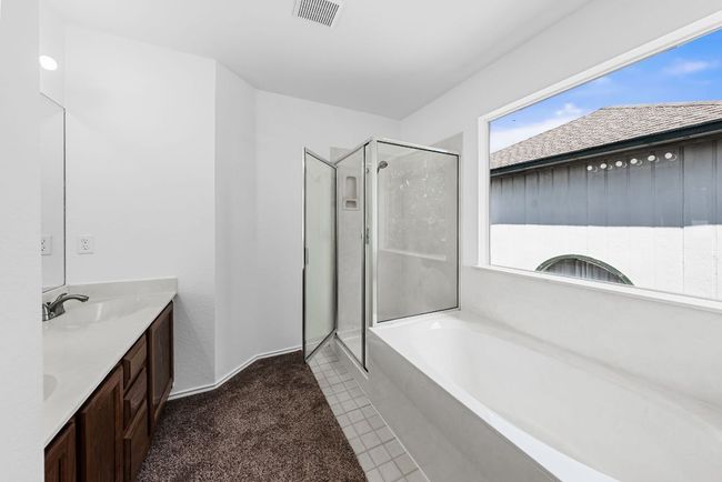 1213 Pathfinder Way, House other with 4 bedrooms, 3 bathrooms and 4 parking in Round Rock TX | Image 16