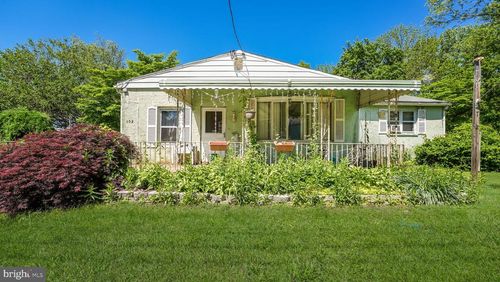 102 Bristol Oxford Valley Rd, LANGHORNE, PA, 19047-3083 | Card Image