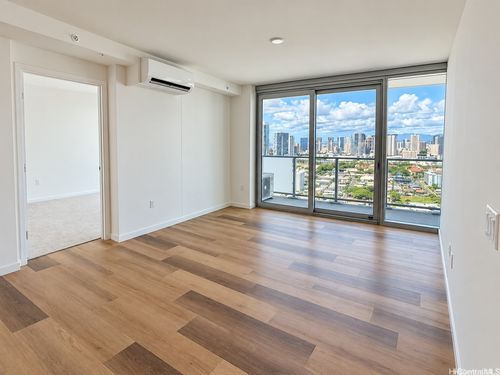 3114r-1500 Rycroft St, Honolulu, HI, 96814 | Card Image