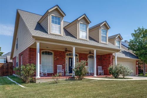 2011 Brianna Ln, Arlington, TX, 76001-8407 | Card Image