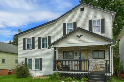 8 Berry Rd, House other with 4 bedrooms, 2 bathrooms and 2 parking in Burgettstown Boro PA | Image 2