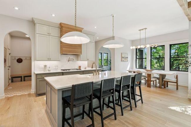 9399 Eagle Ridge Way, House other with 5 bedrooms, 5 bathrooms and null parking in Chanhassen MN | Image 14