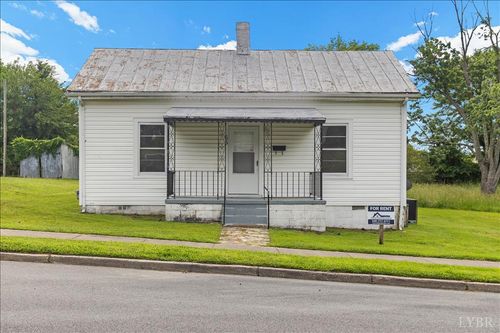 65 Glen Oak Dr, Danville, VA, 24541-5335 | Card Image