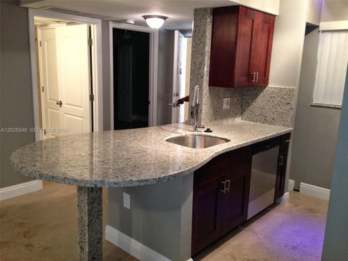 112-2850 N Oakland Forest Dr, Oakland Park, FL, 33309-7601 | Card Image