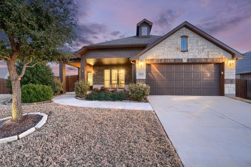8828 Cassidy Ln, Aubrey, TX, 76227-1617 | Card Image