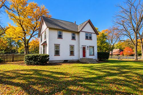3017 Country Club Road, Woodstock, IL, 60098 | Card Image