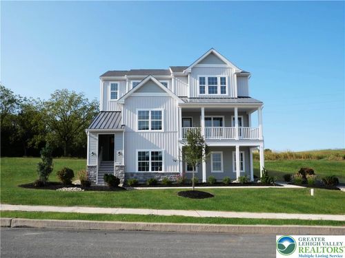 83b-4929 Farrcroft Dr, Forks Twp, PA, 18040-6705 | Card Image