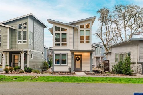 3937 Cousteau Dr Se, Salem, OR, 97302-4185 | Card Image