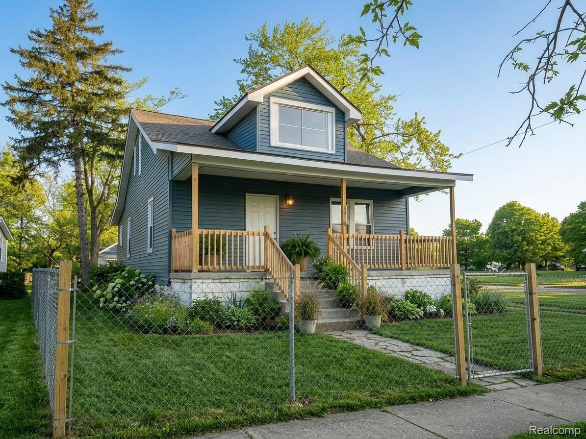 Residential in Detroit 5