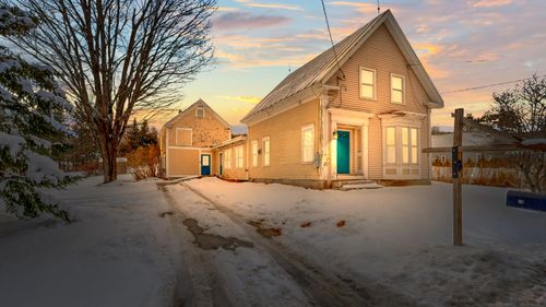 18 Temple Road, Wilton, ME, 04294 | Card Image