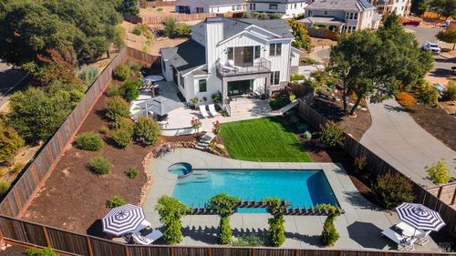 3724 Stanhope Court, Santa Rosa, CA, 95404 | Card Image