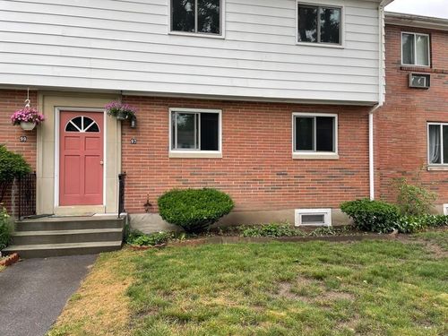 97-97 Bishop Dr, Framingham, MA, 01702-6516 | Card Image