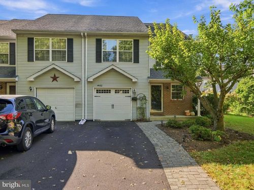 4932 Tall Cedar Ct, PIPERSVILLE, PA, 18947-1039 | Card Image