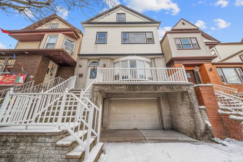 18 W 22nd St, Bayonne, NJ, 07002-3616 | Card Image